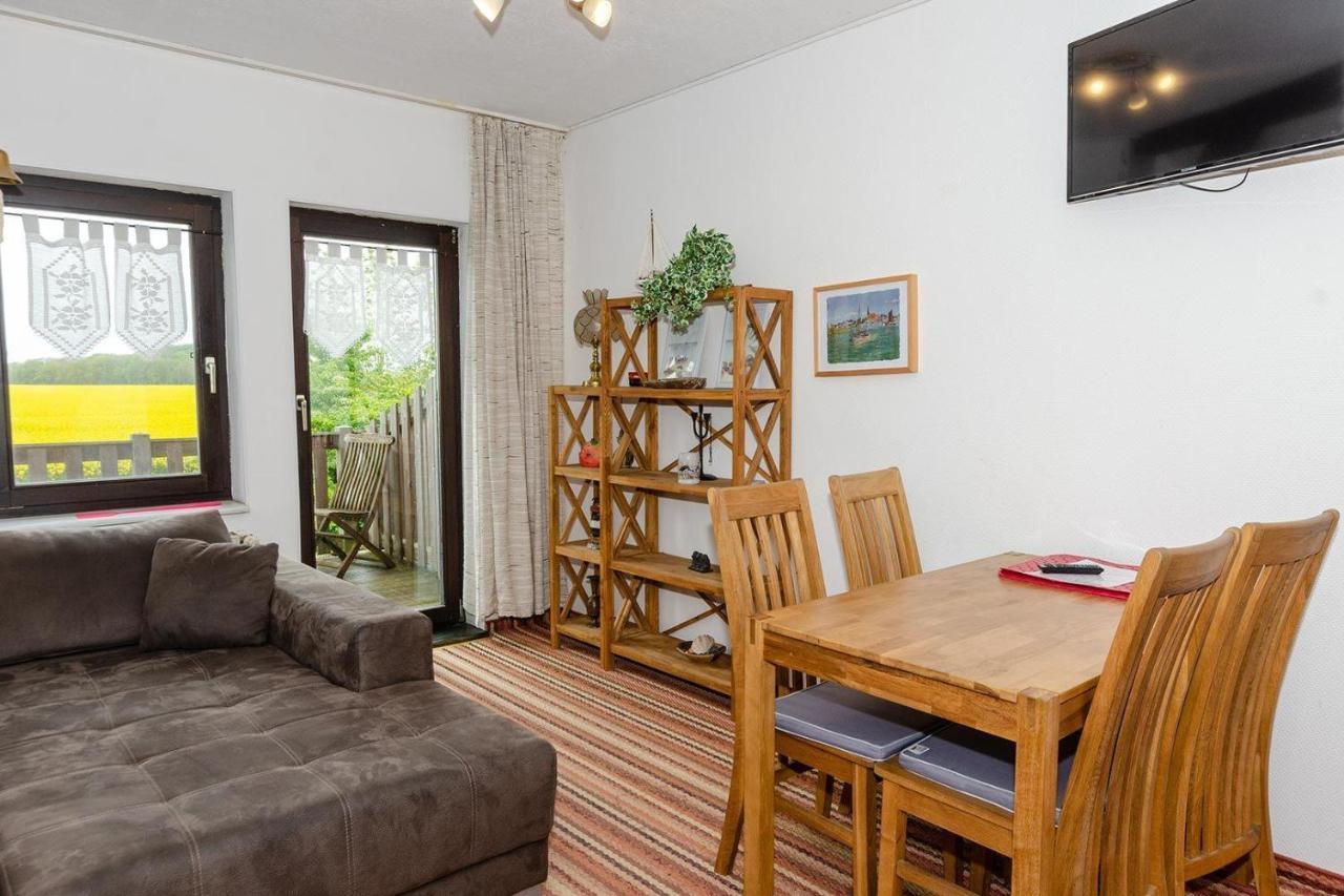 3-R-Ferienwohnung-Fuer-4-Personen-In-Schaprode-Auf-Ruegen-Zi3 Exterior foto